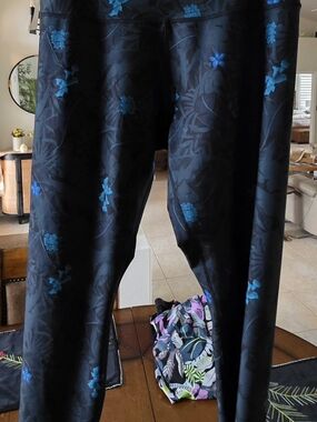 Greyson Black Leggings with Teal Floral Jacquard